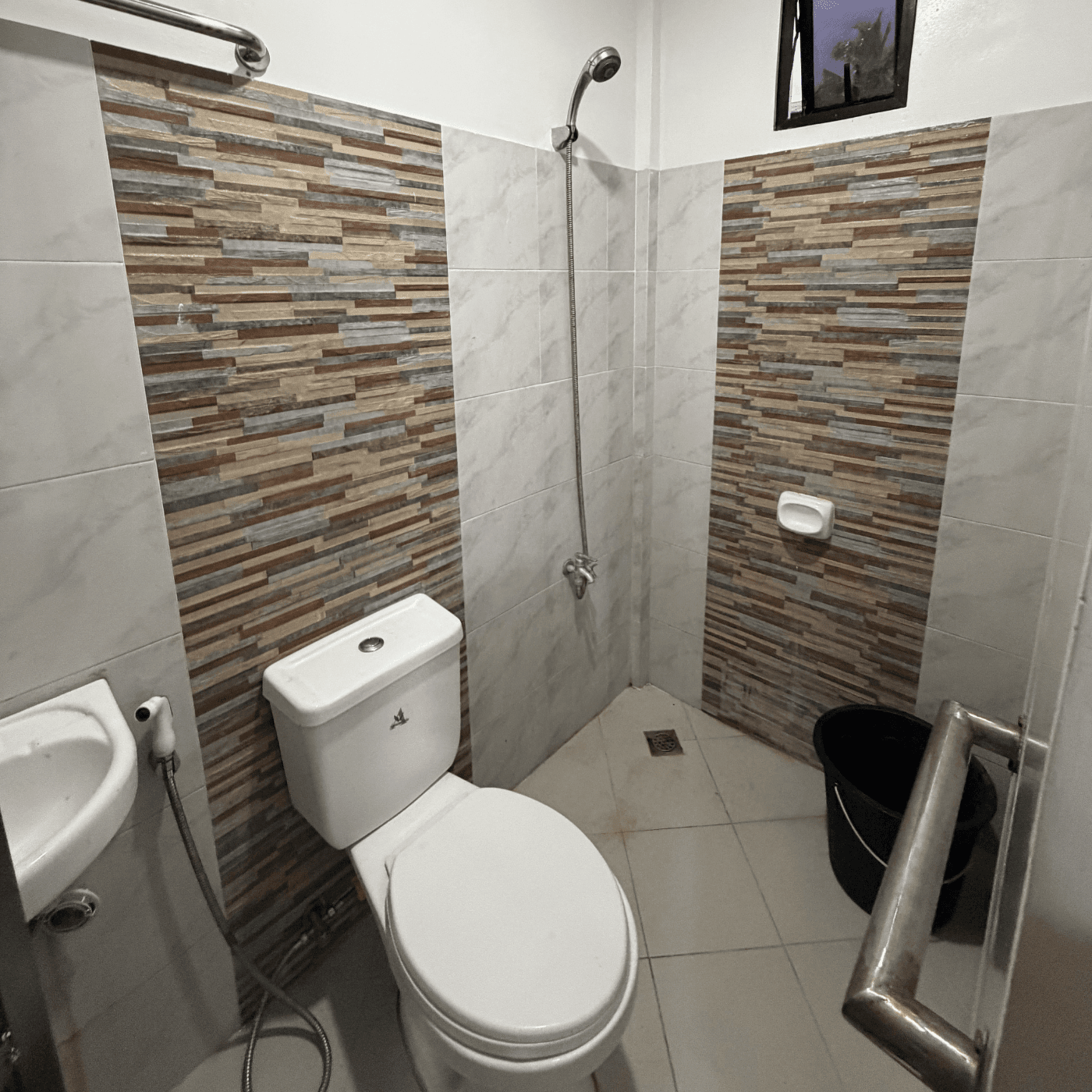 Standard Room - View 5